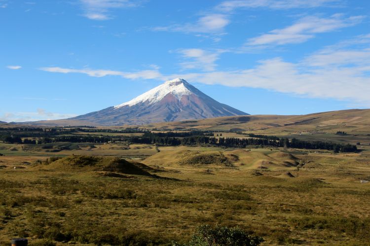 Cotopaxi clear day